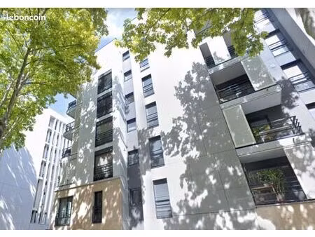 studio 1 pièce 35 m²