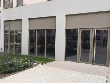 local commercial 120 m²
