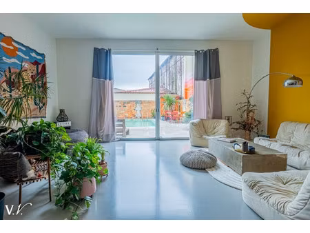 maison de luxe à vendre dans le quartier saint jean-belcier-carle vernet-albert 1er