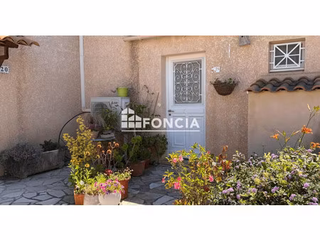 maison de luxe à vendre à la londe-les-maures
