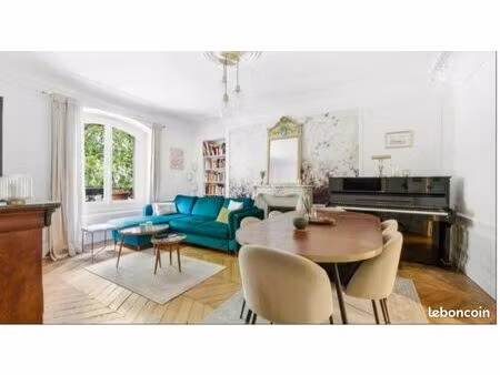 78m2 hôtel de ville/rue du temple