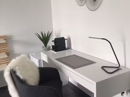 chambre dans résidence privé proche aéroport de marignane