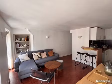 75002- rue du caire beau 2 pièces 37m2 4eme avec ascenseur