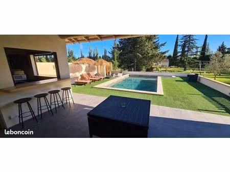 studio meublé dans mas provençal campagne de graveson toutes charges incluses