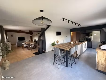grande maison rénovée - dpe c - secteur vesoul