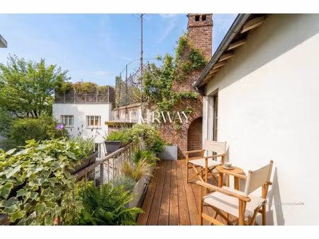 maison de luxe à vendre dans le quartier montmartre