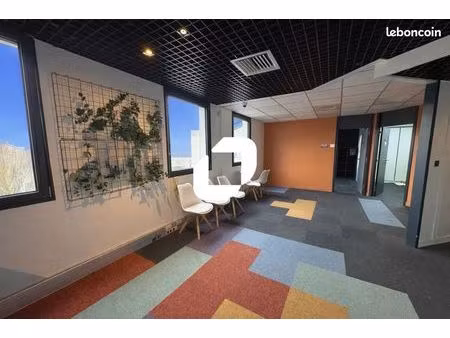 bureaux 324 m²