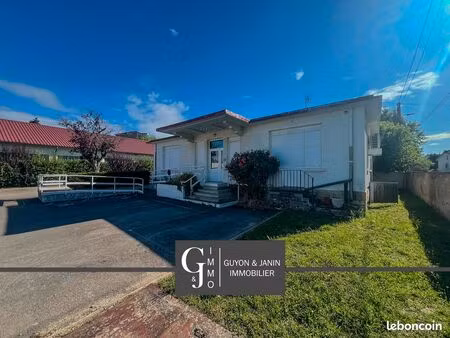 immeuble 8 pièces 266 m²