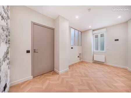 bureau / cabinet de 30 m² entièrement rénové – rdc pmr – paris 19e (jaurès / secrétan)