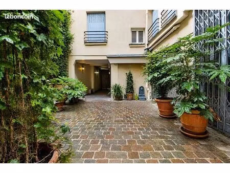 bureaux 112 m²
