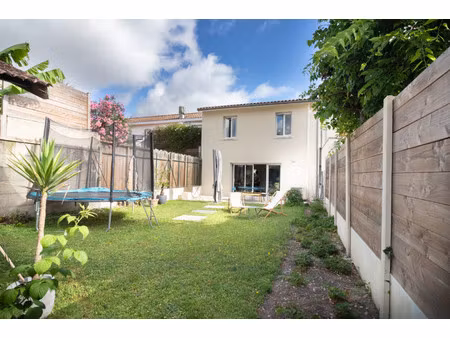 maison de luxe à vendre dans le quartier saint bruno-saint augustin