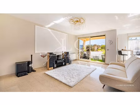 maison de luxe à vendre dans le quartier les termes