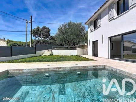 villa 4 pièces 121 m²