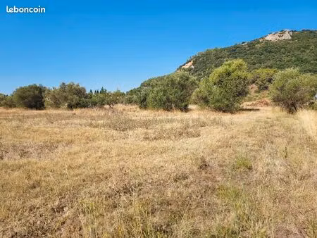 terrain 517 m² gonfaron