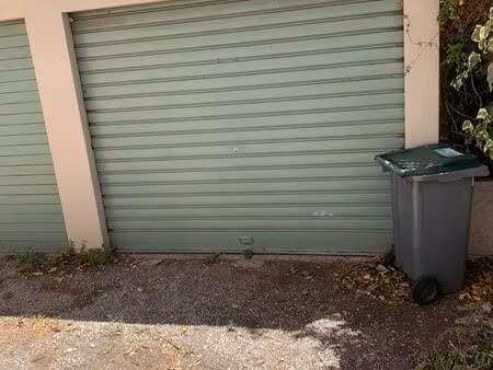 ◊ garage (box fermé) siblas - toulon