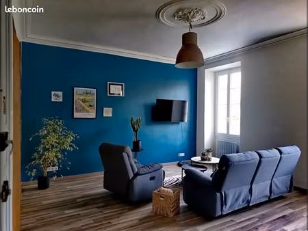 appartement de caractère type haussmannien 98 m² centre village collobrières