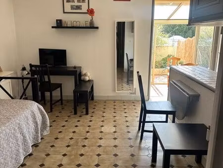 t1/studio meublé 40m2 draguignan plein sud au calme terrasse  véranda et buanderie