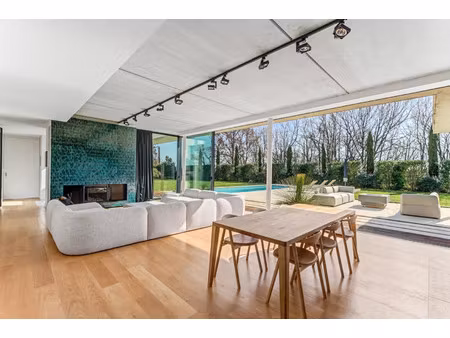 villa de luxe à vendre dans le quartier campagne