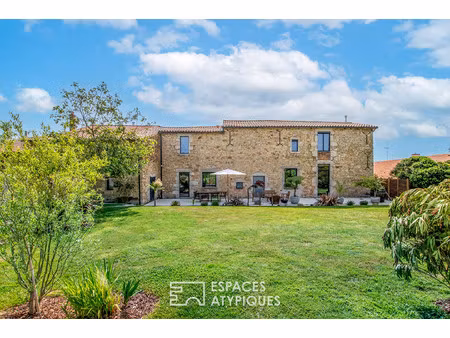 maison de luxe à vendre à mouilleron-le-captif