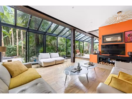 maison de luxe à vendre dans le quartier champignol