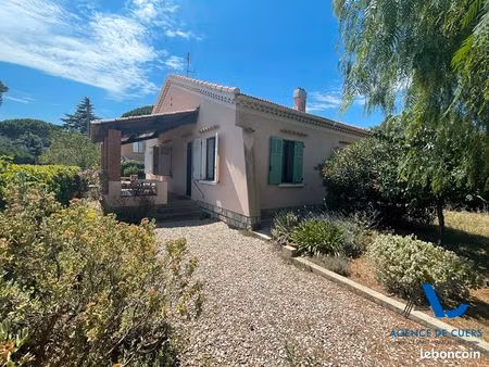 villa 4 pièces 95 m²