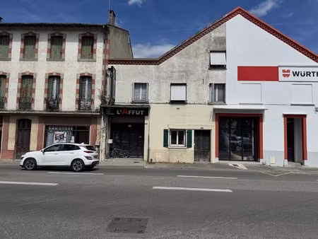 immeuble avec local commercial et appartement