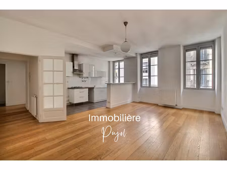 t3 de 70 m2 stationnement possible - marseille 7e (saint-vic