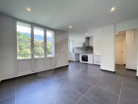 appartement 2p+c de 38m2 au 1er étage