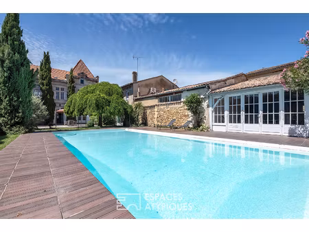 demeure bourgeoise au coeur de bergerac avec dépendances