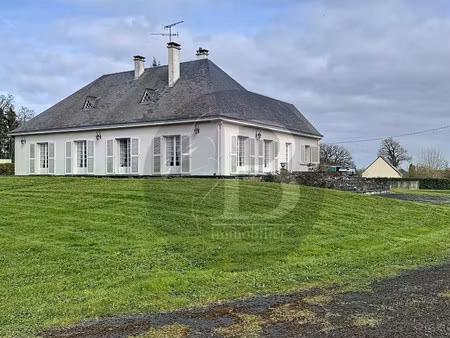 maison des années 70 avec potentiel d'agrandissement sur terrai