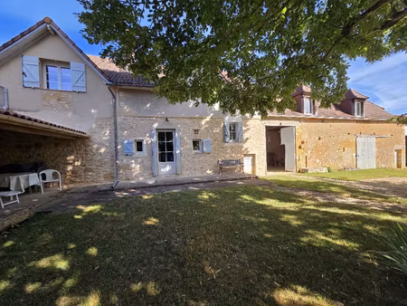 belle propriété dans un lieu de vie exceptionnelle  avec dép