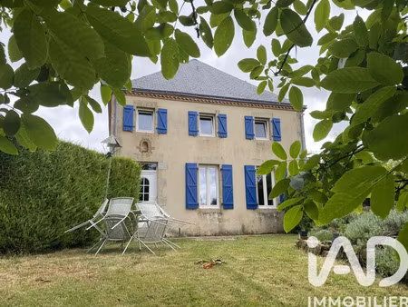 maison à combrand (79140)