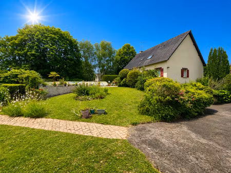 130.5 m2 + veranda 24 m2 + sous sol complet + jardin 2.100 m