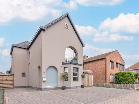 vrijstaande woning met ruimte voor vrij beroep