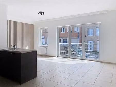 parc elisabeth! splendide appartement 2 chambres avec terras