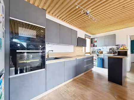 appartement f4 de 79m2 – proche commerces et gare – 335 000 €