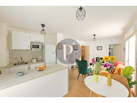 94250 gentilly - appartement 2 pieces - 40m² - parking - dpe c
