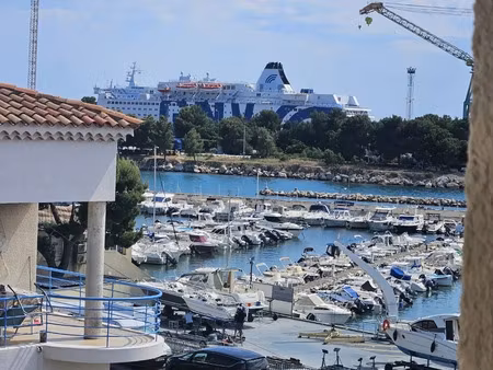 estaque appartement t2 sur le front de mer proche des commerces