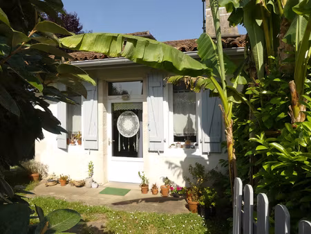 maison jumelée t2 bis avec jardin