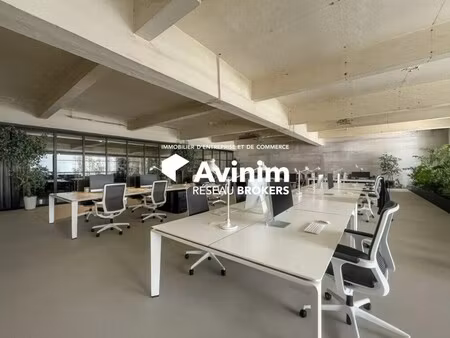location bureaux 210 m²
