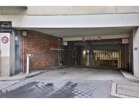 location parking à paris 15ème (75015)  220 €