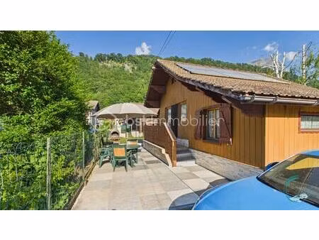 charmant chalet individuel avec jardin à sallanches – une maison au prix d’un appartement 