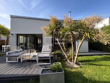 a vendre - agence giboire - maison type 7 de 205 m² - domloup - 5 minutes de cesson-sevign