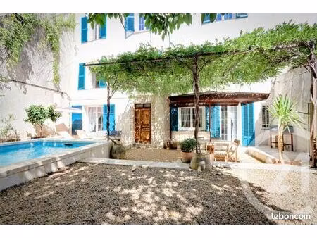 maison 9 pièces 270 m²