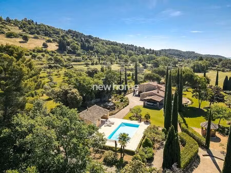 tourtour — propriété de charme en pierre  un bijou au cœur de la provence