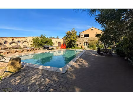 maison quarante m² t-5 à vendre  264 000 €