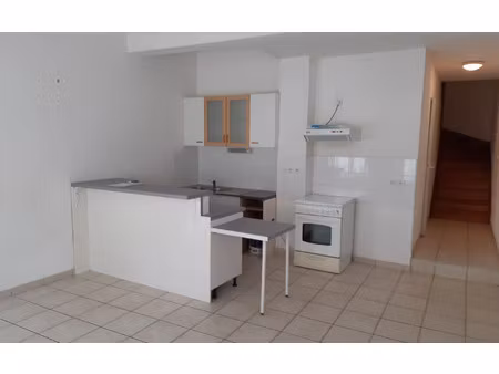 location maison  m² t-2 à saint-sever  500 €