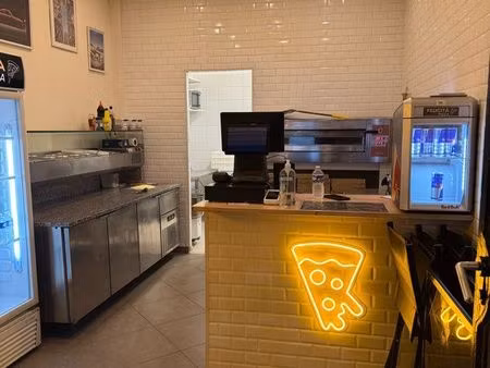 pizzeria proximité stade mayol face port marchand