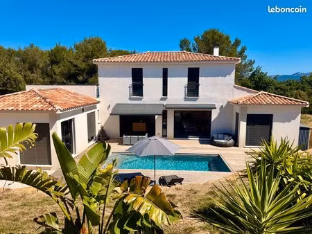 superbe maison contemporaine avec piscine