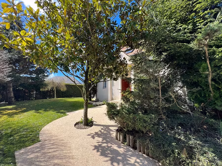 maison de luxe à vendre à feucherolles